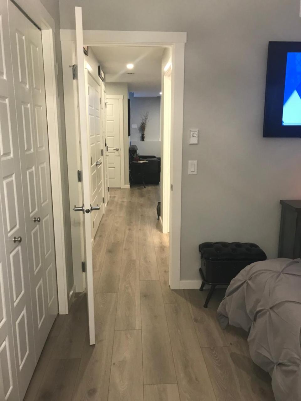 Home Sweet Condo Calgary Zewnętrze zdjęcie