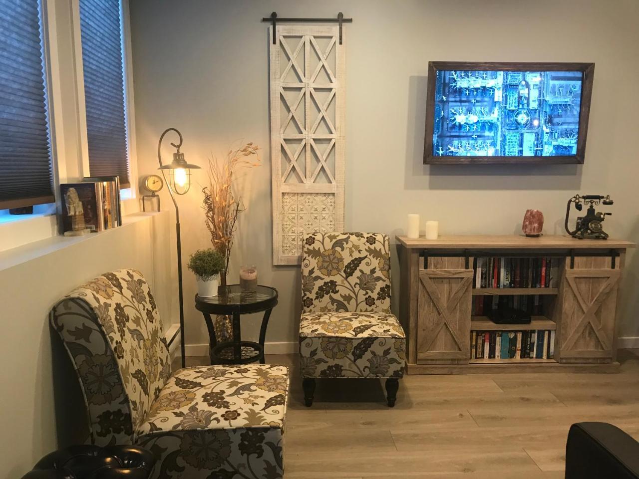 Home Sweet Condo Calgary Zewnętrze zdjęcie