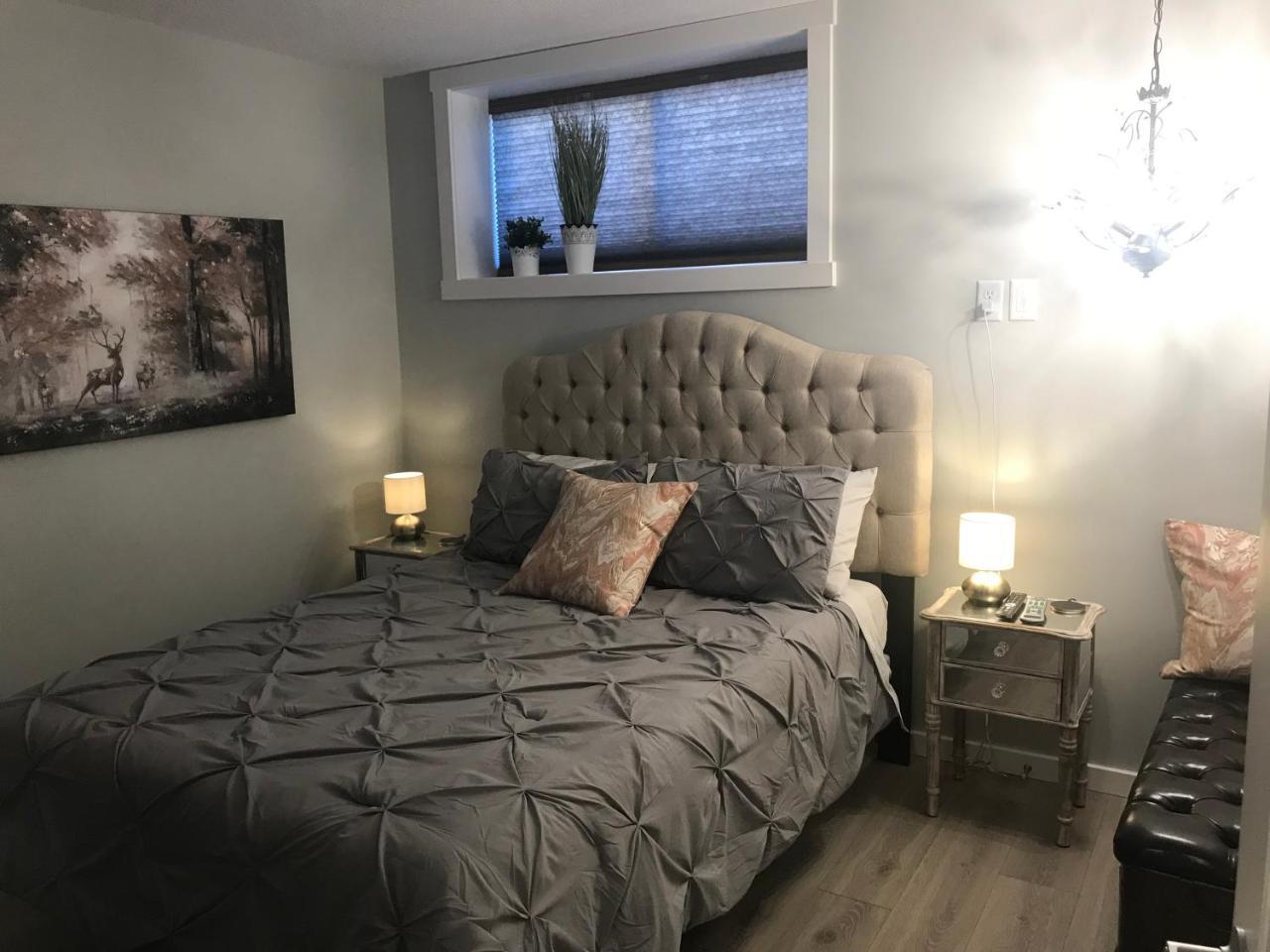 Home Sweet Condo Calgary Zewnętrze zdjęcie